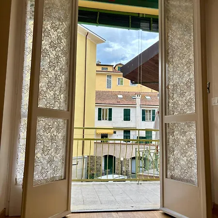 Apartmán Bright & Cozy Flat - Walk To & Train Station