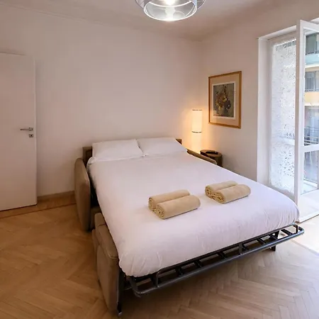 Bright & Cozy Flat - Walk To & Train Station Apartmán