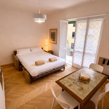 Apartmán Bright & Cozy Flat - Walk To & Train Station Sanremo