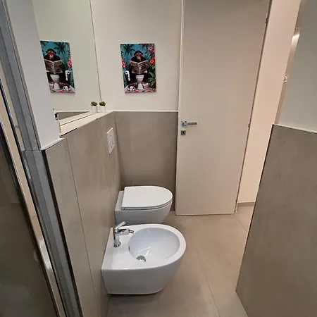 Bright & Cozy Flat - Walk To & Train Station Sanremo